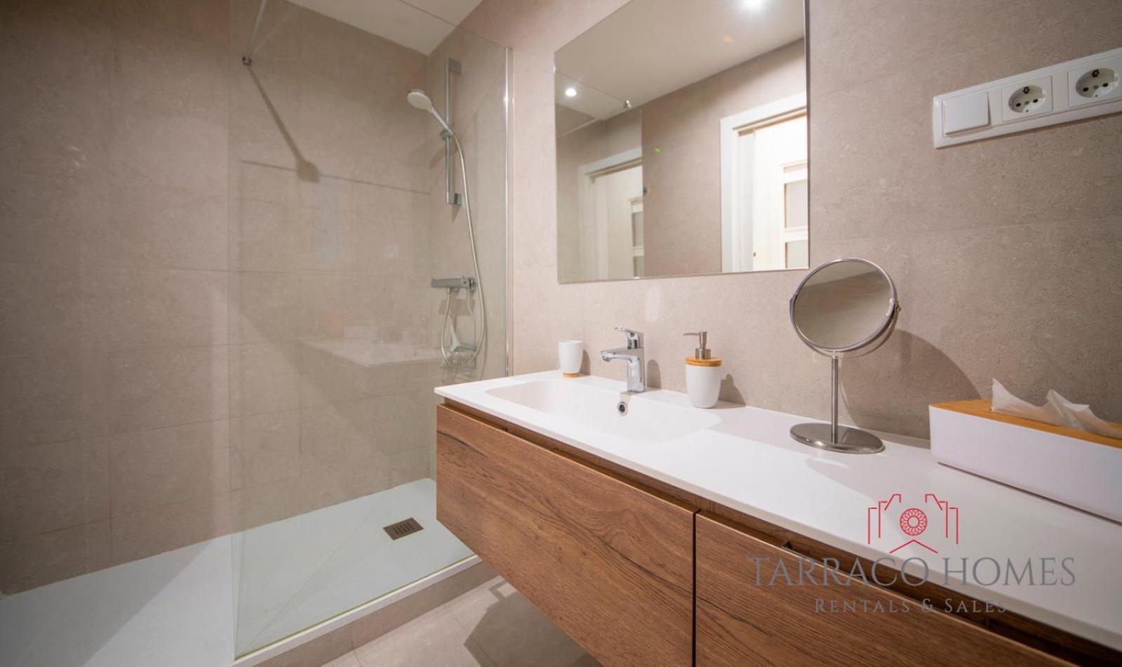 Apartamento Tarracohomes-th13 Moderno En El Centro De *