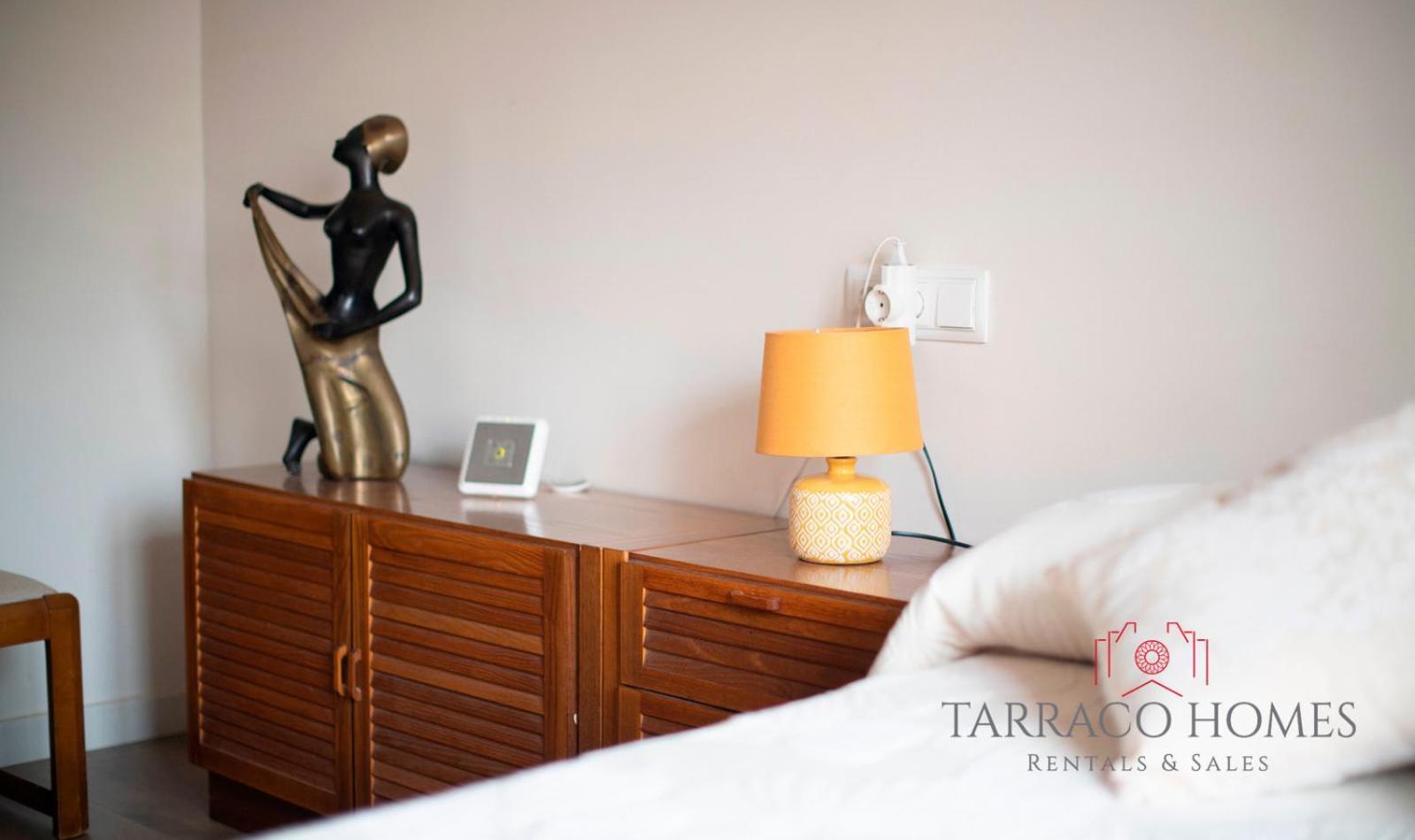 Tarracohomes-th13 Moderno En El Centro De